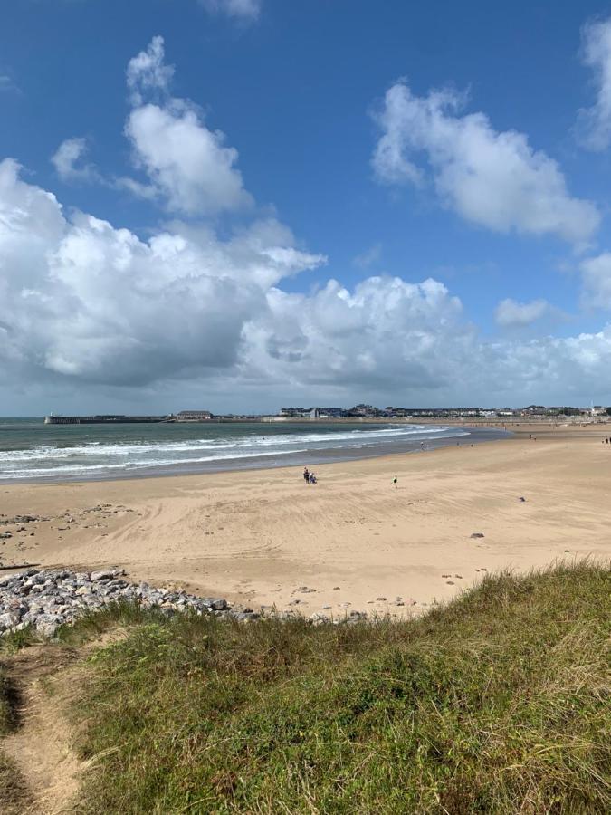 Phoenix Caravan Hire, Trecco Bay Porthcawl Extérieur photo