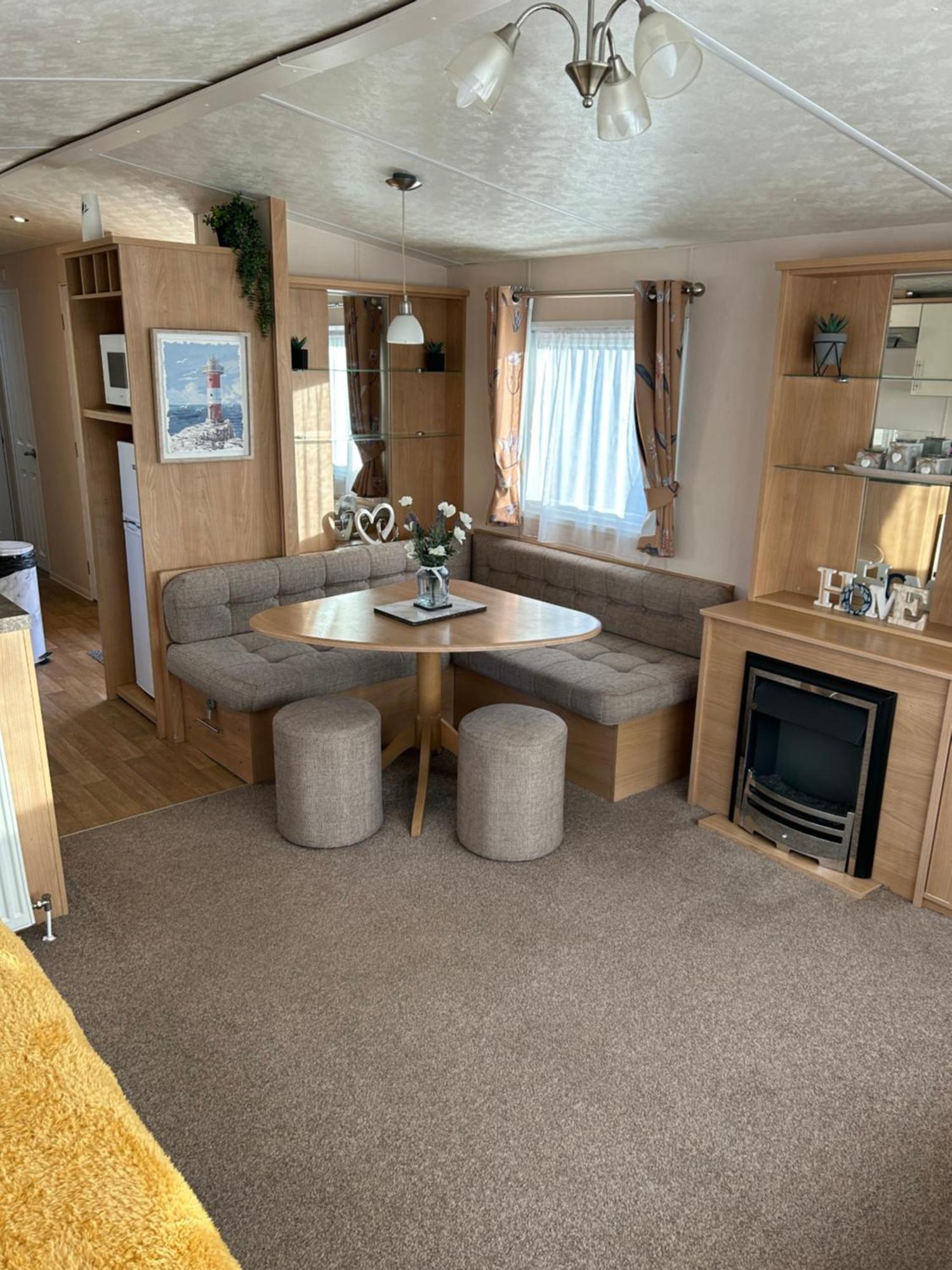 Phoenix Caravan Hire, Trecco Bay Porthcawl Extérieur photo